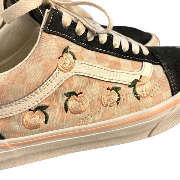 VANS Old Skool Low "Peachy Keen" Sneakers. Size 8.5 - Picture 1 of 11